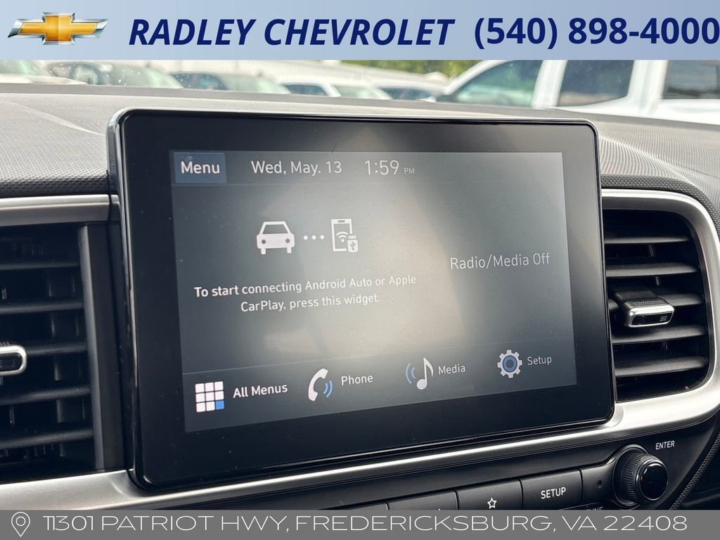 Used 2025 Hyundai Venue SEL FWD image 8