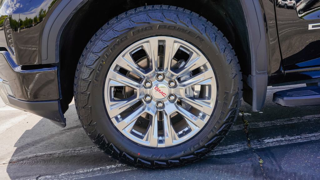 Used 2023 GMC Sierra 1500 Denali AWD/4WD image 9