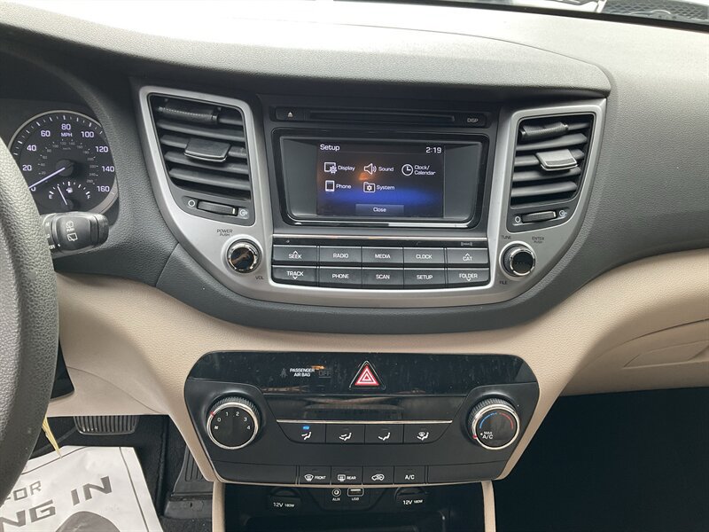 Used 2017 Hyundai Tucson SE w/ SE Popular Package 02 AWD/4WD image 29
