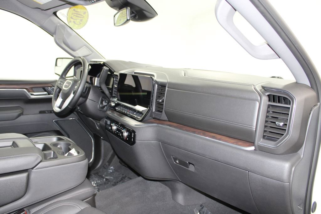 Used 2025 GMC Sierra 1500 SLT AWD/4WD image 28