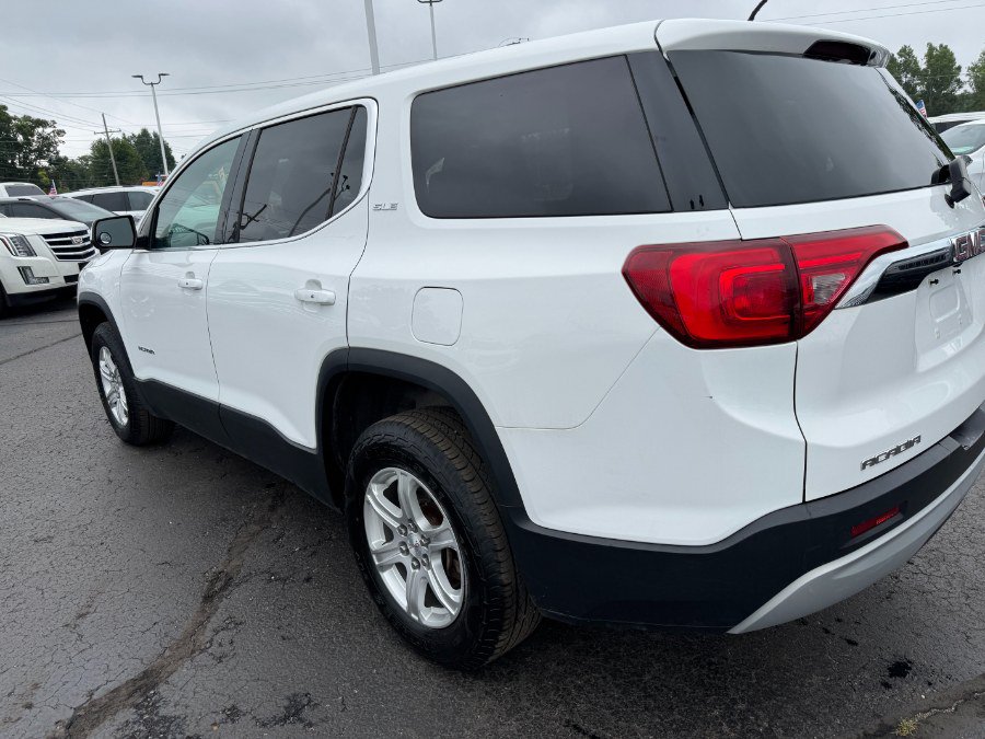 Used 2017 GMC Acadia SLE AWD/4WD image 10