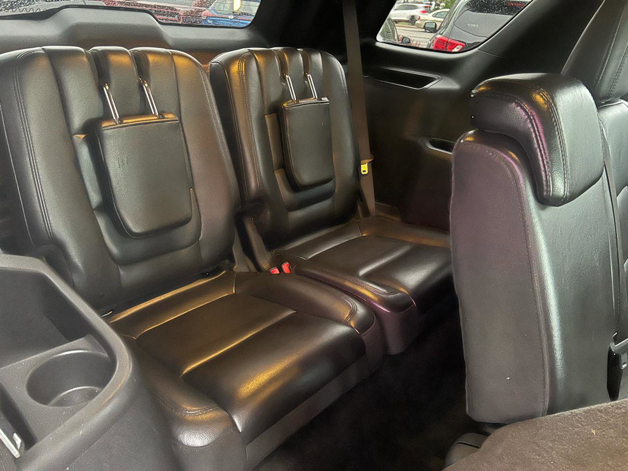 Used 2014 Ford Explorer XLT w/ Equipment Group 202A FWD image 17