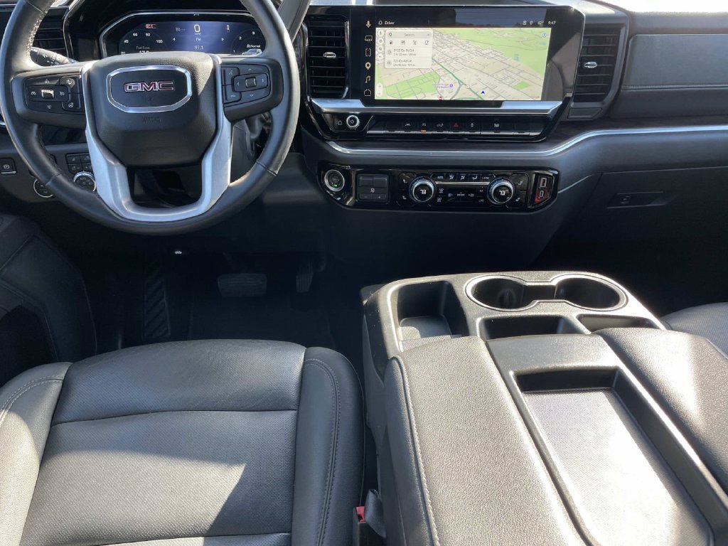 Used 2025 GMC Sierra 1500 SLT RWD image 9