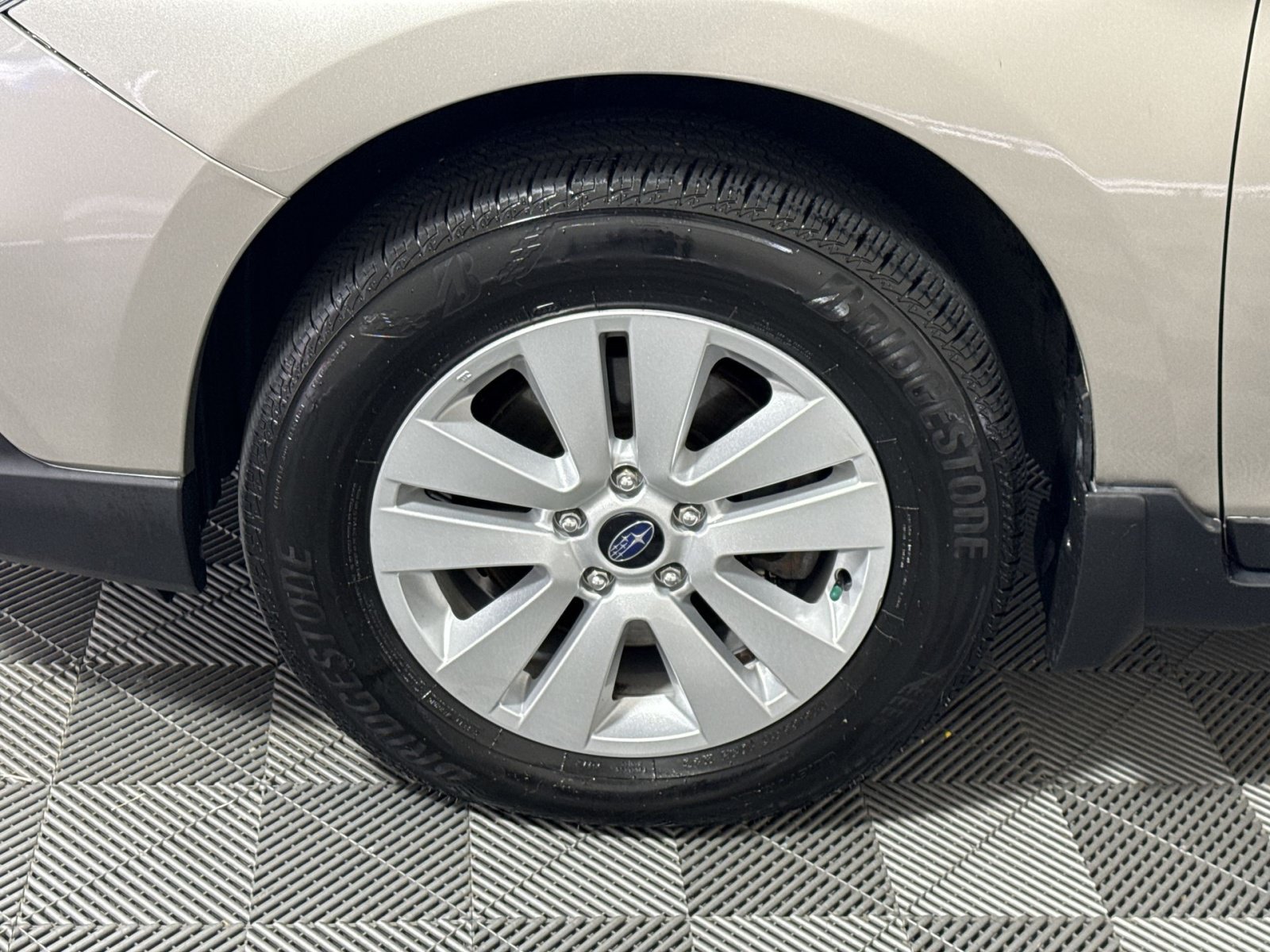 Used 2019 Subaru Outback 2.5i Premium AWD/4WD image 12