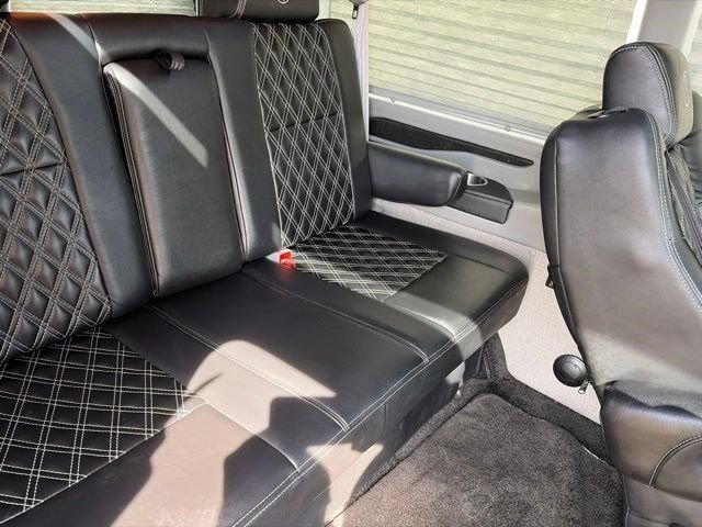 Used 2023 Chevrolet Express 2500 RWD image 33