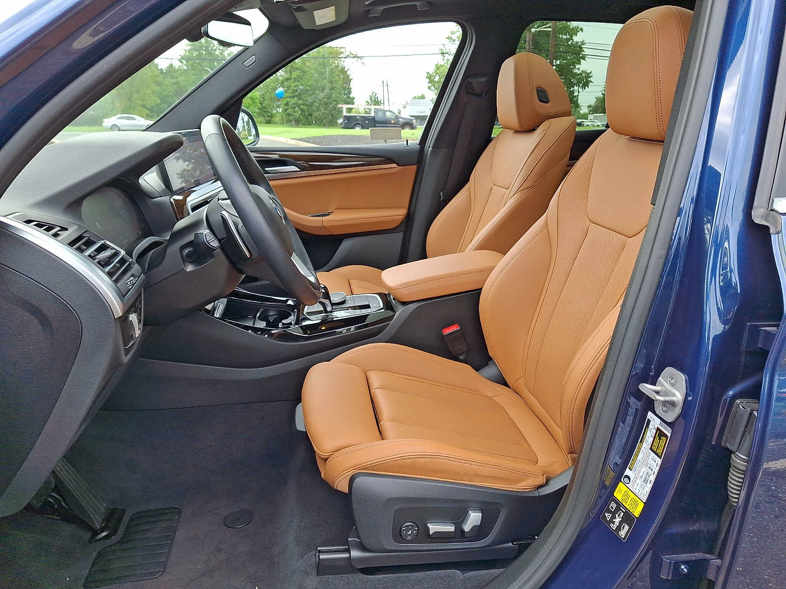 Used 2023 BMW X3 xDrive30i w/ Premium Package w/ZPA AWD/4WD image 10