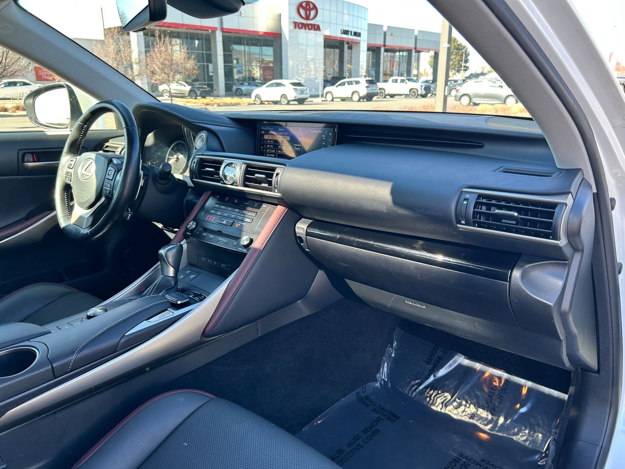 Used 2017 Lexus IS 300 AWD w/ Navigation System Package image 28