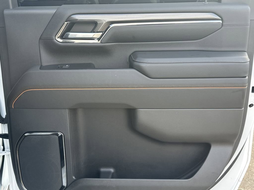 Used 2024 GMC Sierra 2500 AT4 w/ AT4 Premium Plus Package image 17