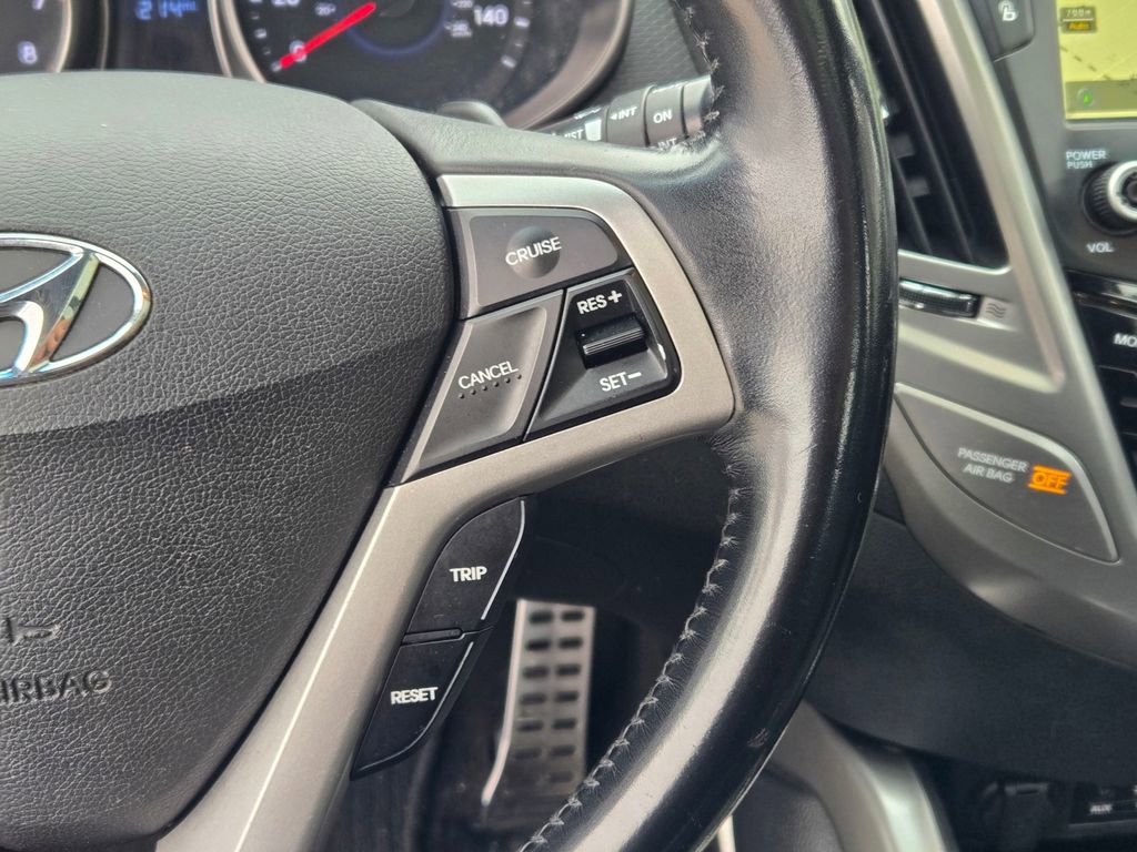 Used 2016 Hyundai Veloster Base w/ Option Group 03 image 36