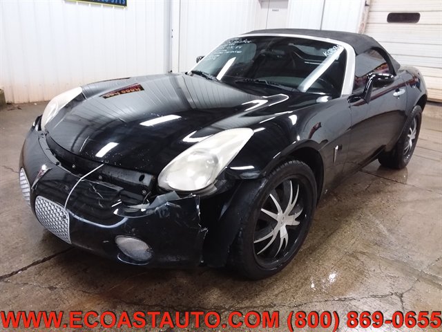 Used 2006 Pontiac Solstice Convertible w/ Premium Package RWD image 4