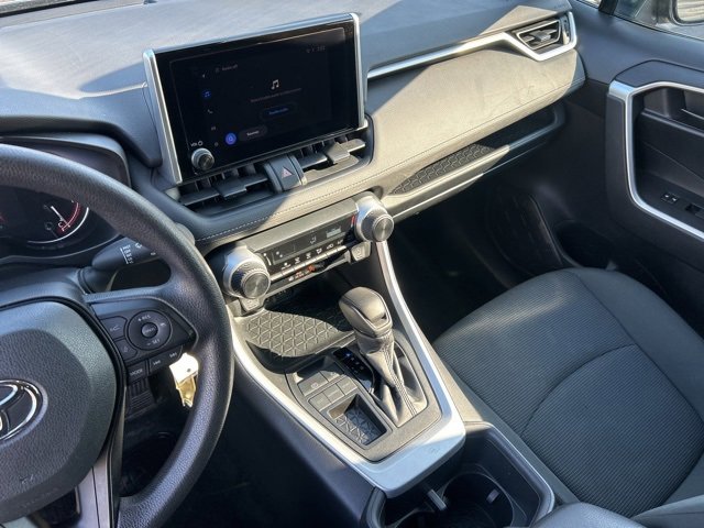 Used 2024 Toyota RAV4 LE image 32