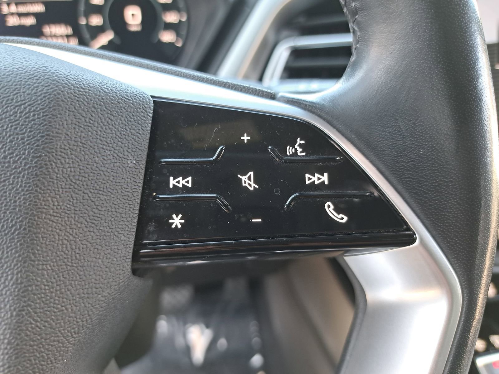 Certified 2024 Audi Q4 e-tron Premium image 18