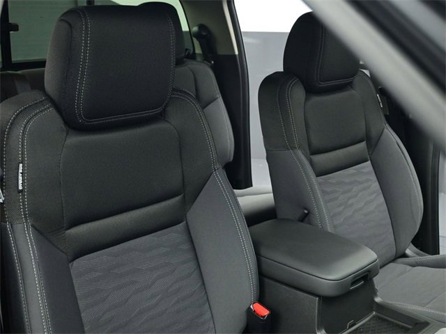 Used 2024 Nissan Frontier SV w/ SV Convenience Package image 35