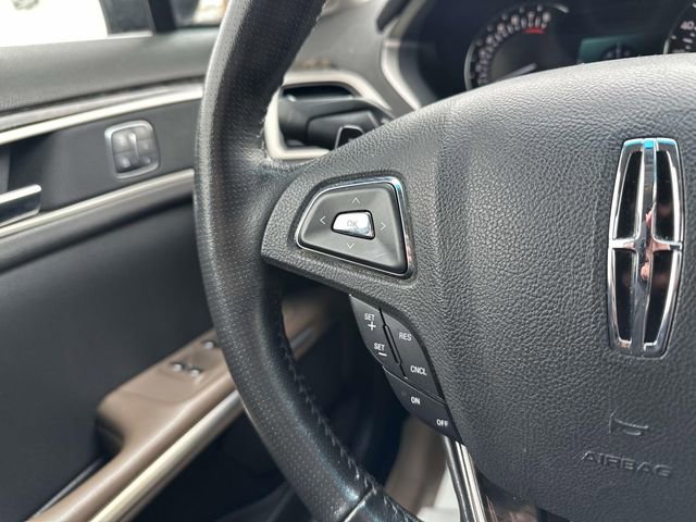 Used 2013 Lincoln MKZ image 34