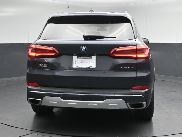 Used 2019 BMW X5 xDrive40i w/ Convenience Package AWD/4WD image 2