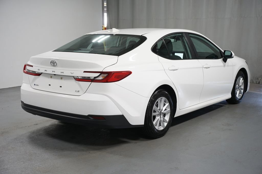 Used 2025 Toyota Camry LE image 8