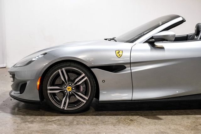 Used 2019 Ferrari Portofino image 15