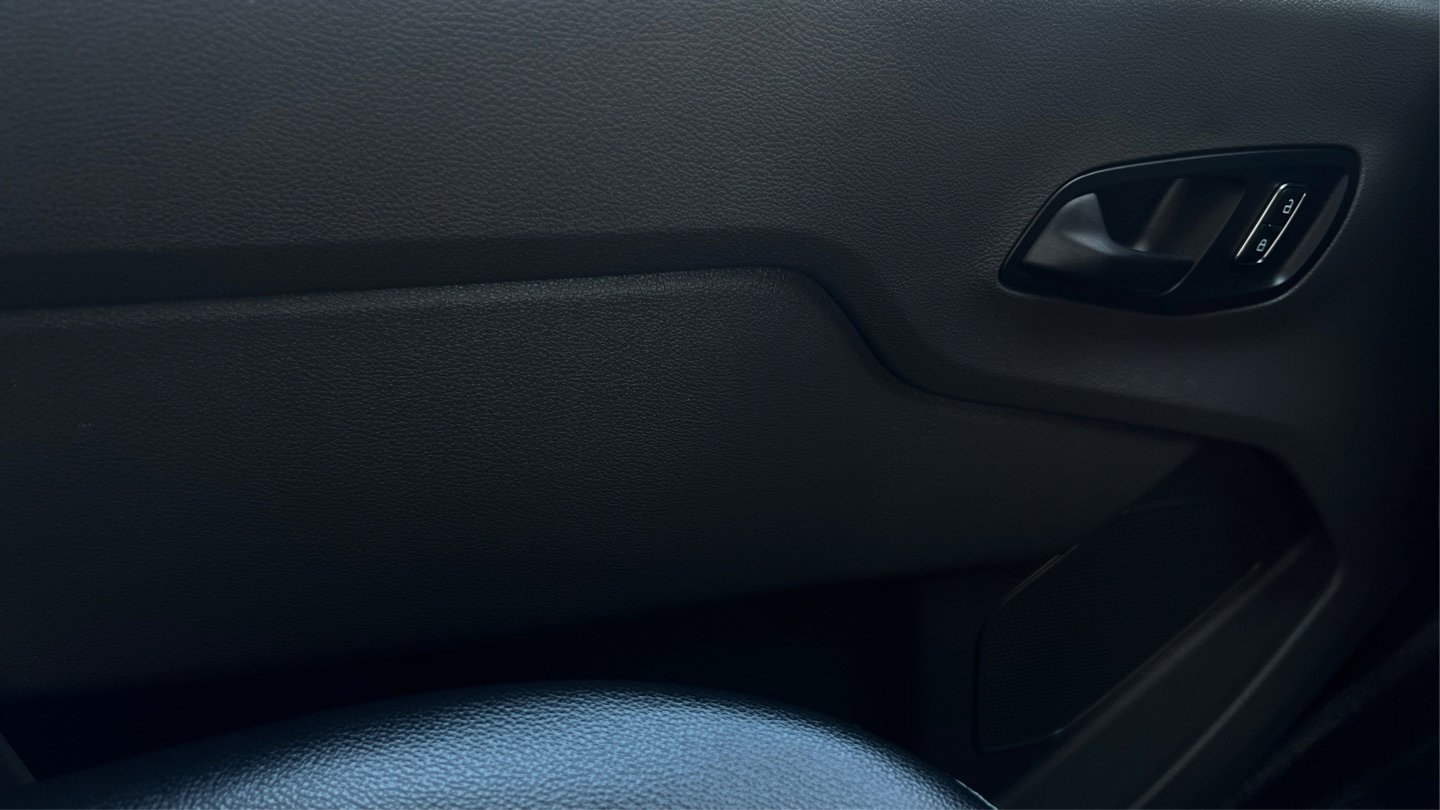 Used 2024 Ford Transit 250 Low Roof AWD image 10