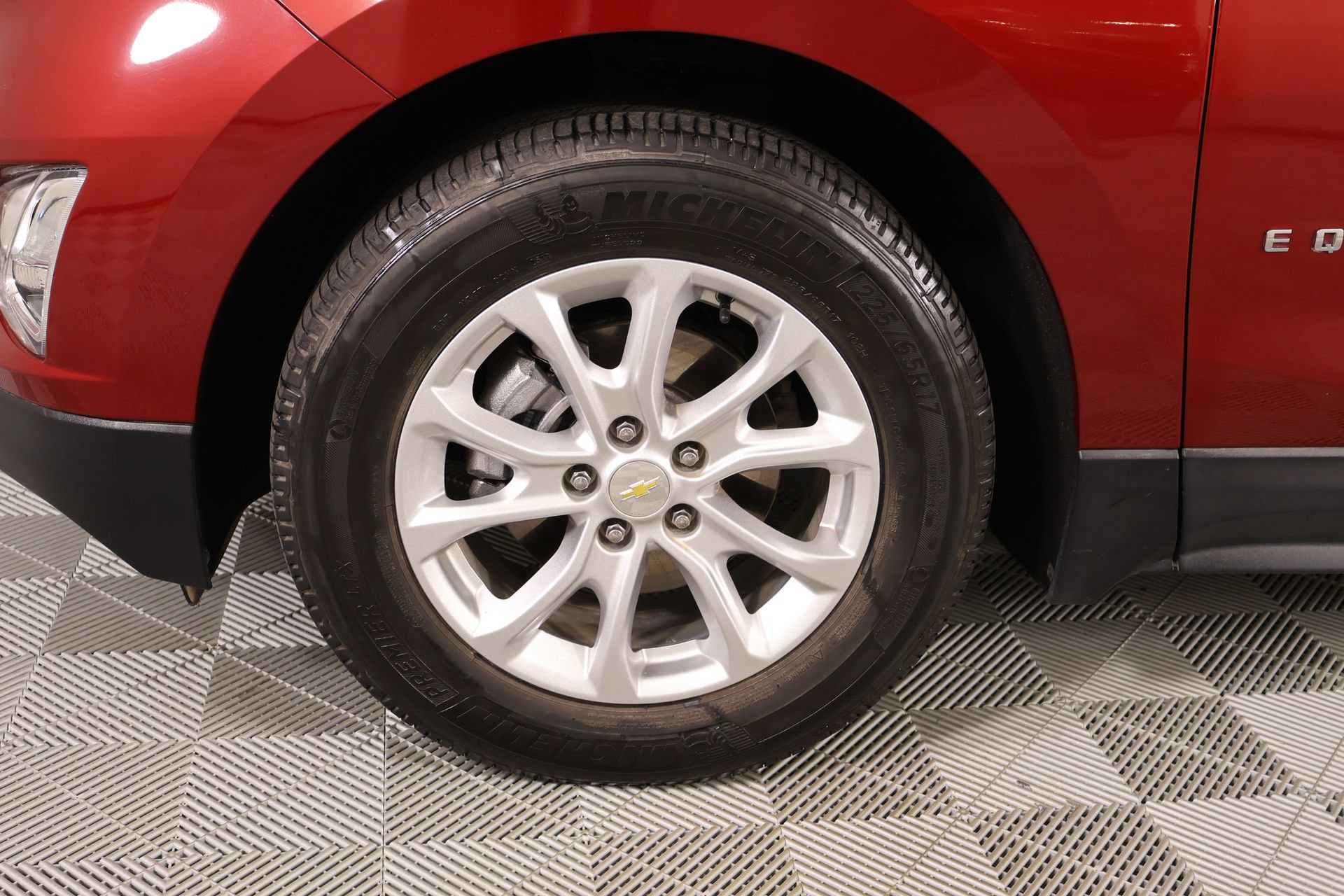 Used 2019 Chevrolet Equinox LT FWD image 17