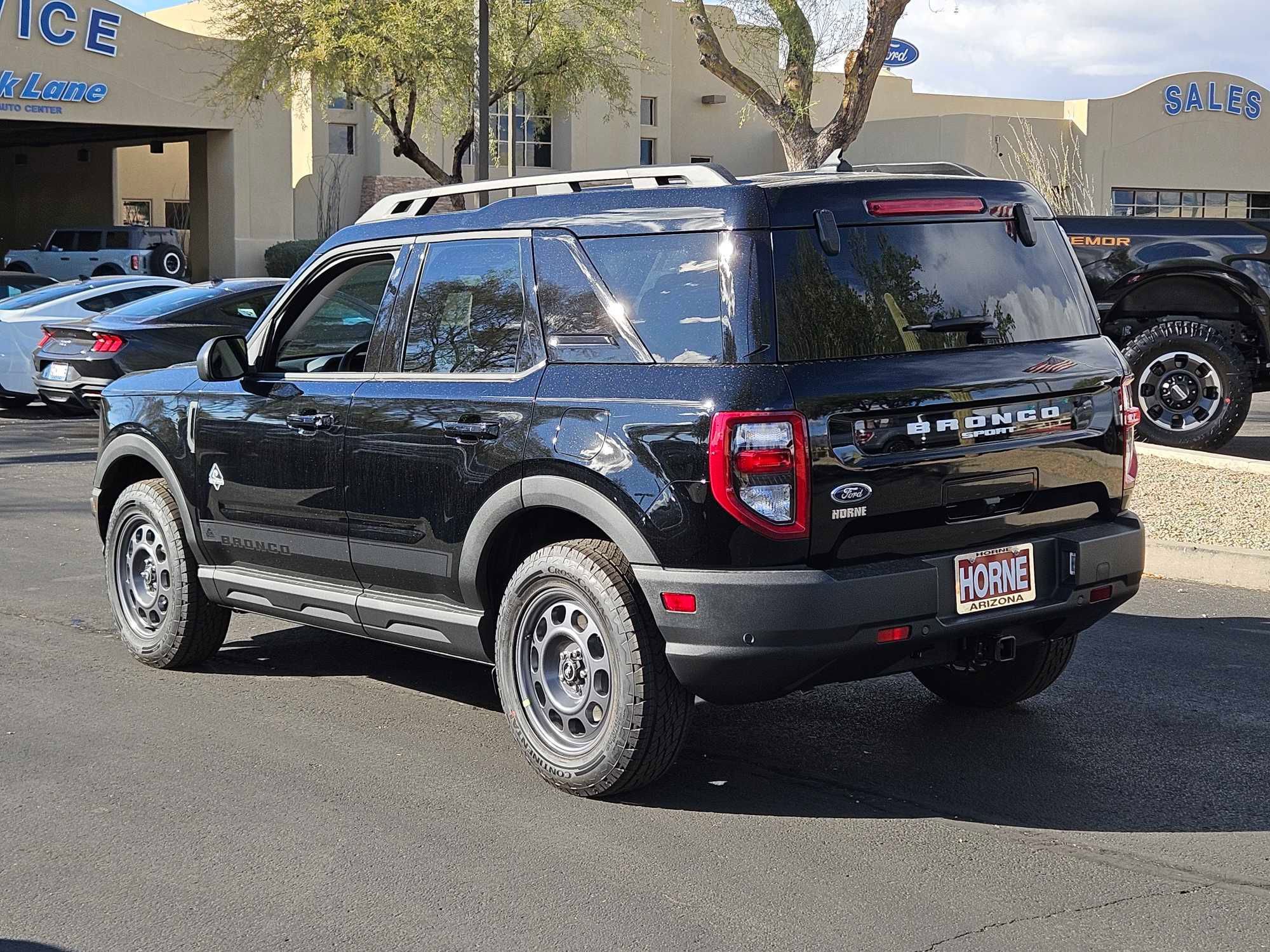 New 2024 Ford Bronco Sport Outer Banks image 5
