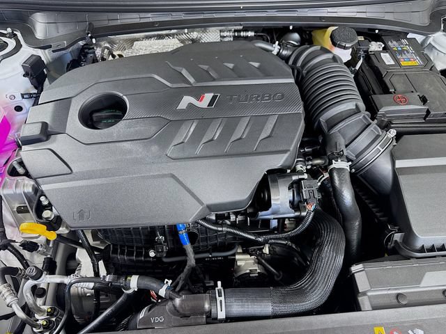 New 2026 Hyundai Elantra N FWD image 32