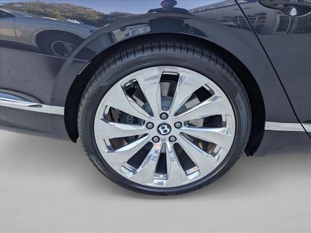 Used 2021 Bentley Flying Spur V8 image 25