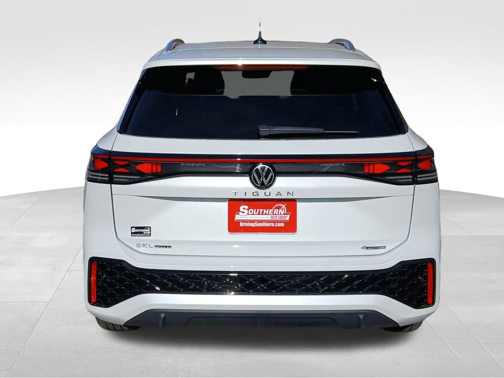 New 2026 Volkswagen Tiguan SEL R-Line image 4