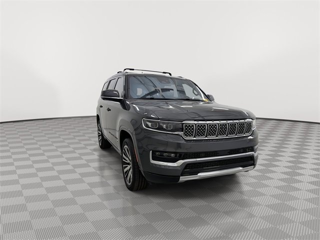 Used 2022 Jeep Grand Wagoneer Series III image 2