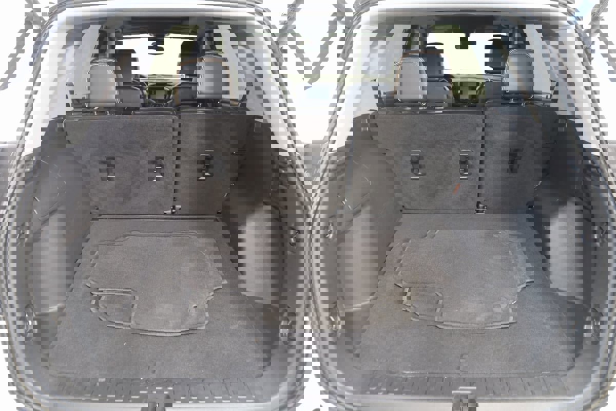 Used 2022 GMC Terrain AT4 w/ Infotainment Package II image 34