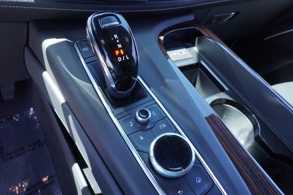 Certified 2023 Cadillac Escalade Premium Luxury AWD/4WD image 21