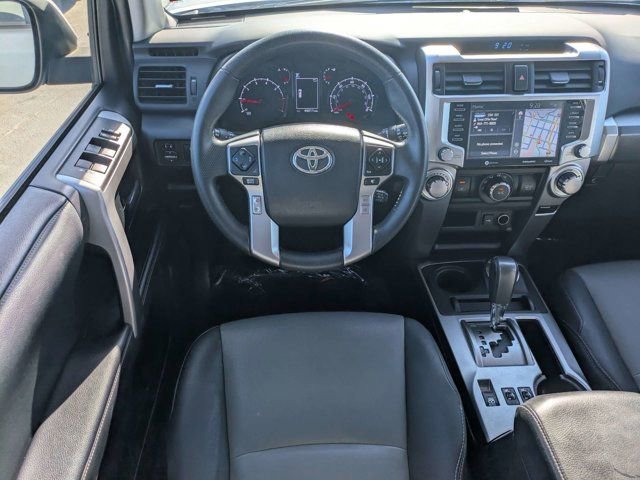 Used 2022 Toyota 4Runner SR5 Premium w/ Moonroof Package AWD/4WD image 13