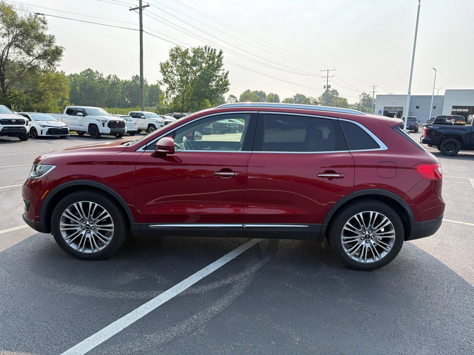 Used 2018 Lincoln MKX Reserve w/ Driver Assistance Package AWD/4WD image 4