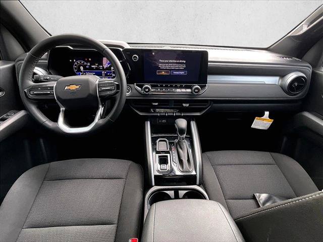 Used 2025 Chevrolet Colorado LT RWD image 16