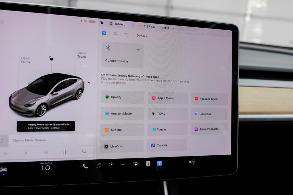 Used 2018 Tesla Model 3 Mid Range image 34