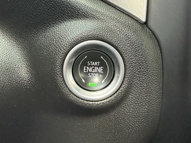 Used 2021 GMC Sierra 1500 SLT AWD/4WD image 18