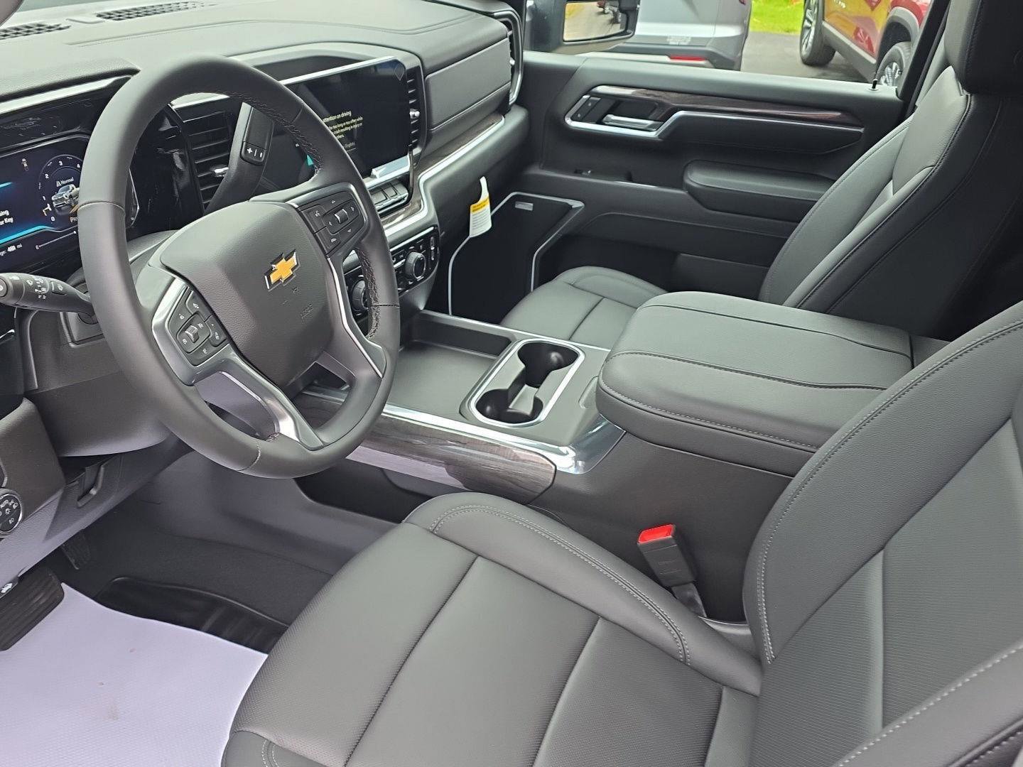 New 2025 Chevrolet Silverado 2500 LTZ w/ LTZ Convenience Package image 15