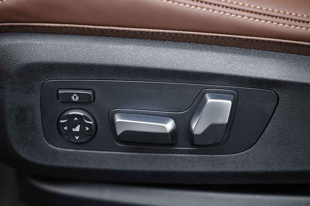 New 2026 BMW X6 xDrive40i w/ Premium Package image 23