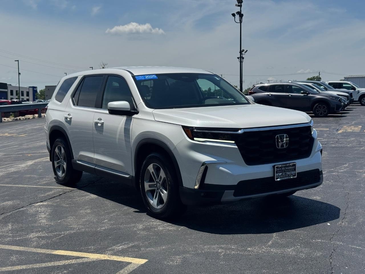 Certified 2025 Honda Pilot EX-L image 2