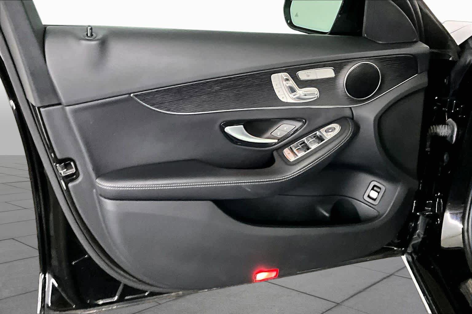 Used 2021 Mercedes-Benz C 300 4MATIC Sedan image 22