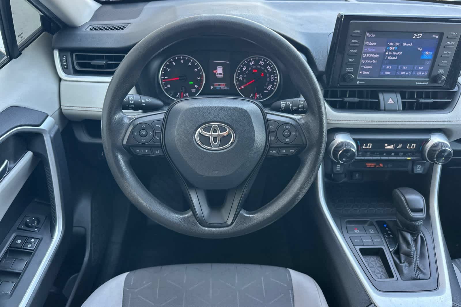 Used 2021 Toyota RAV4 XLE FWD image 15