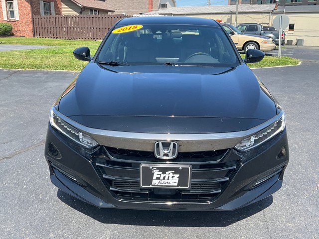 Used 2018 Honda Accord Sport image 2