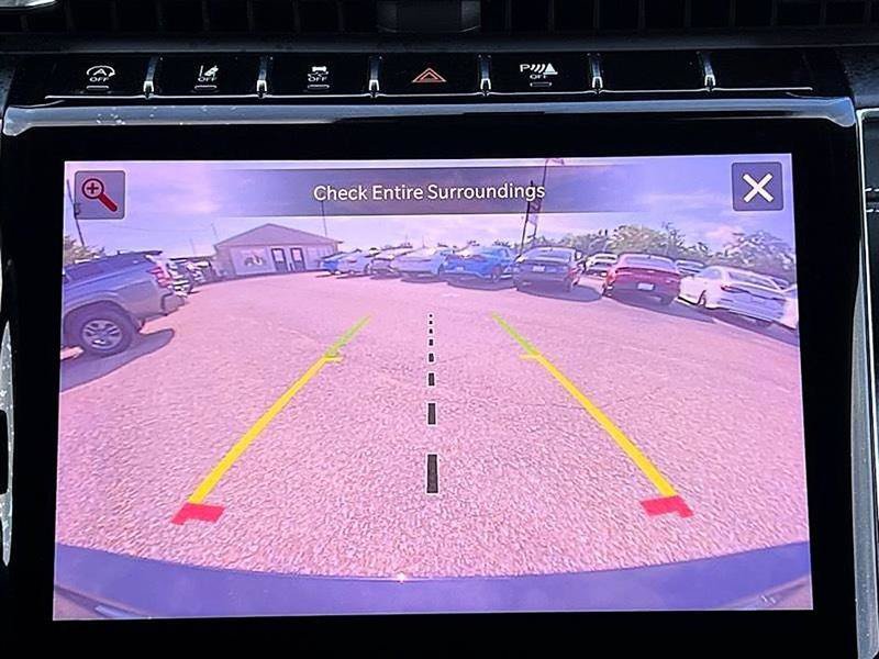 Used 2021 Jeep Grand Cherokee L Overland w/ Luxury Tech Group IV AWD/4WD image 32