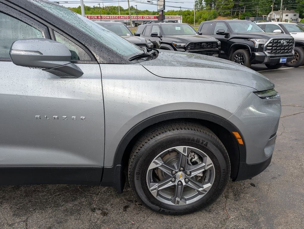 Used 2023 Chevrolet Blazer LT AWD/4WD image 10