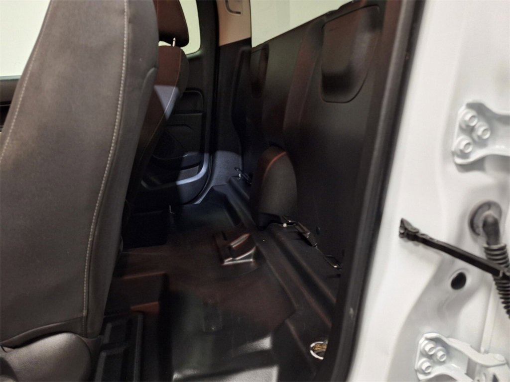 Used 2022 Chevrolet Colorado LT w/ Fleet Safety Package image 10
