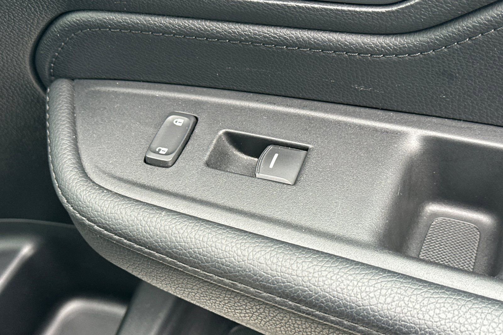 Used 2025 Honda Odyssey Sport-L image 22