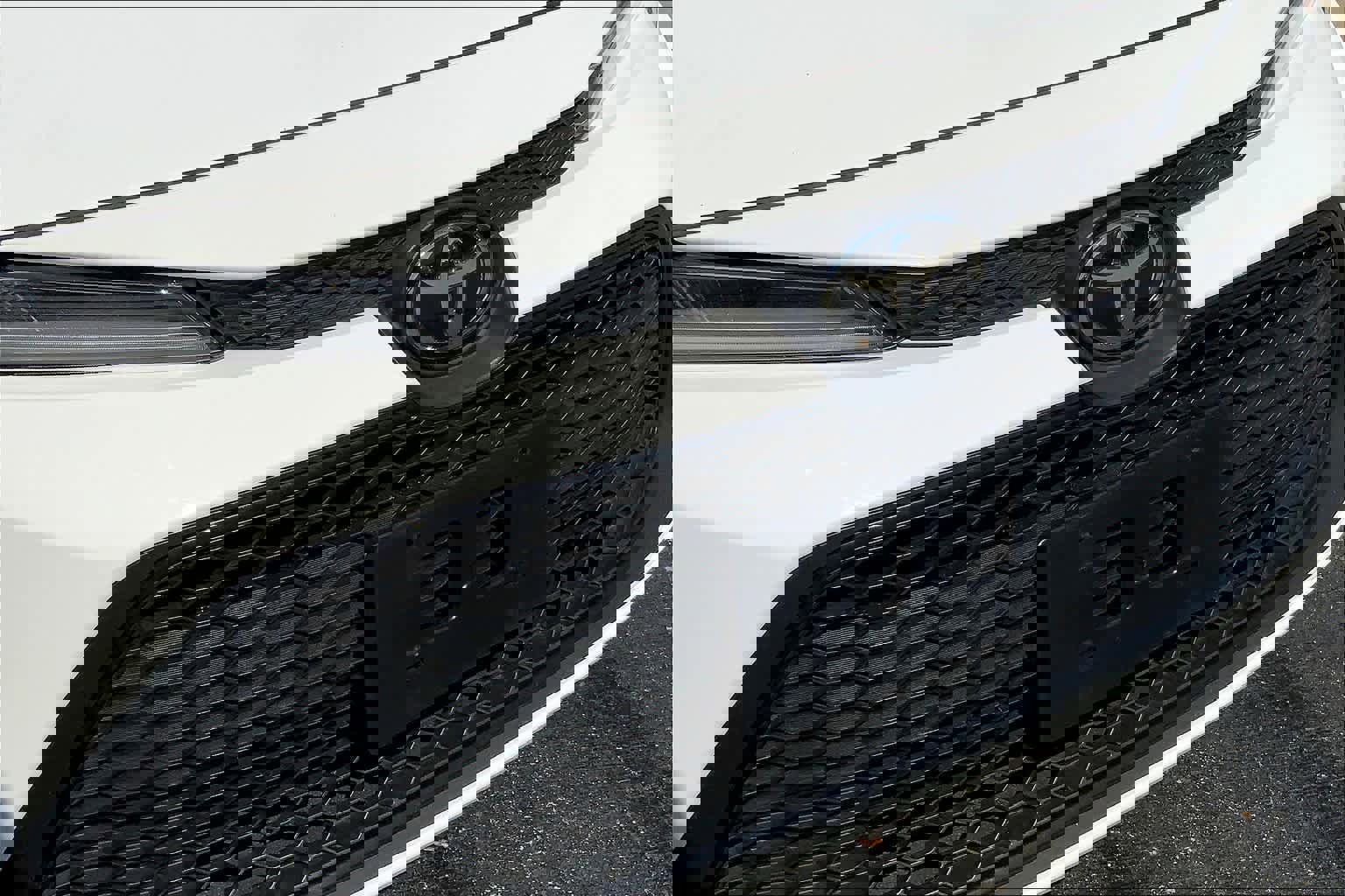 Used 2022 Toyota Corolla LE image 31