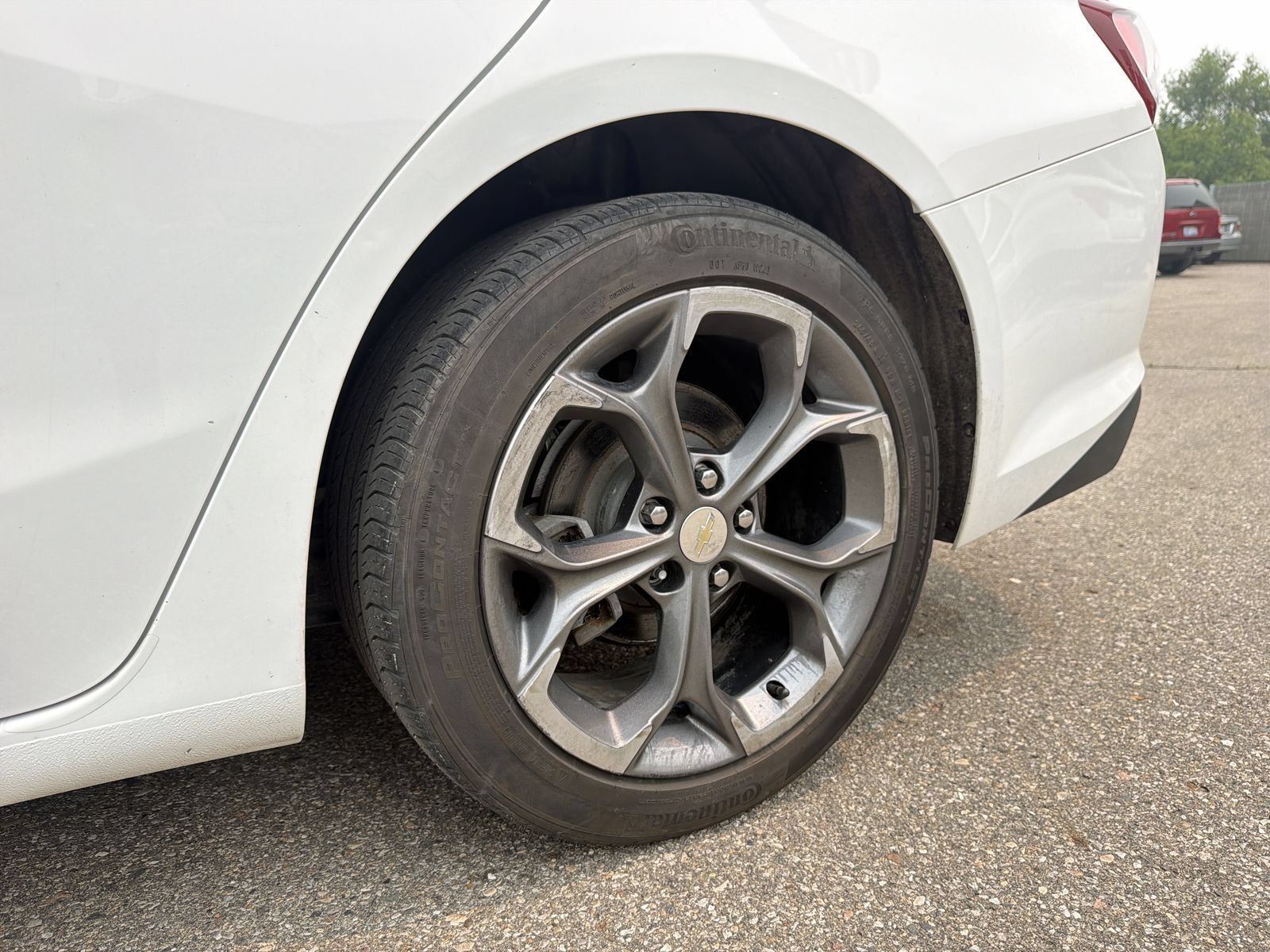Used 2020 Chevrolet Malibu LT FWD image 15