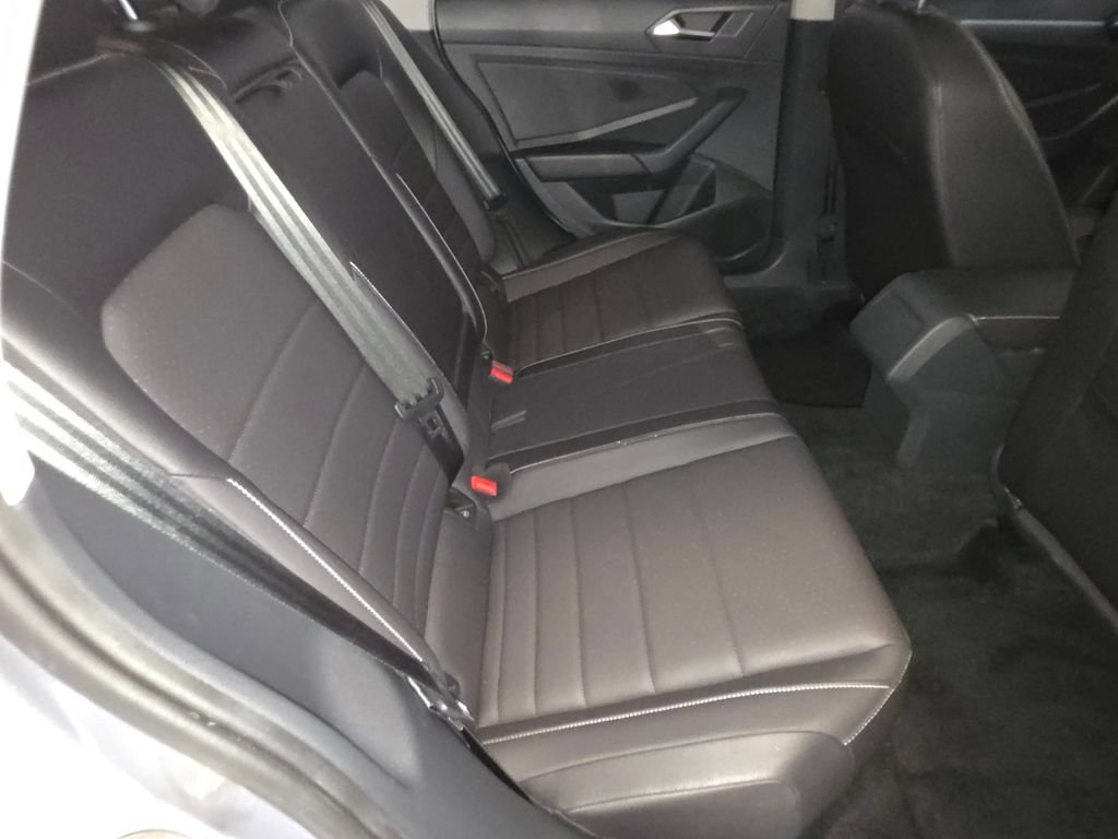 Used 2023 Volkswagen Jetta SE FWD image 19