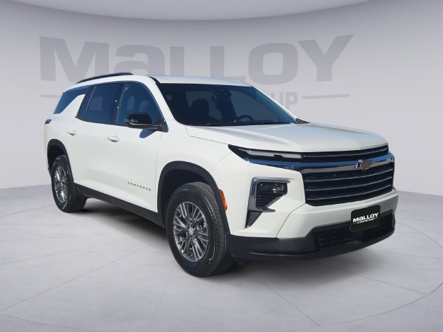 Used 2026 Chevrolet Traverse LT w/ LPO, Floor Liner Package FWD image 7