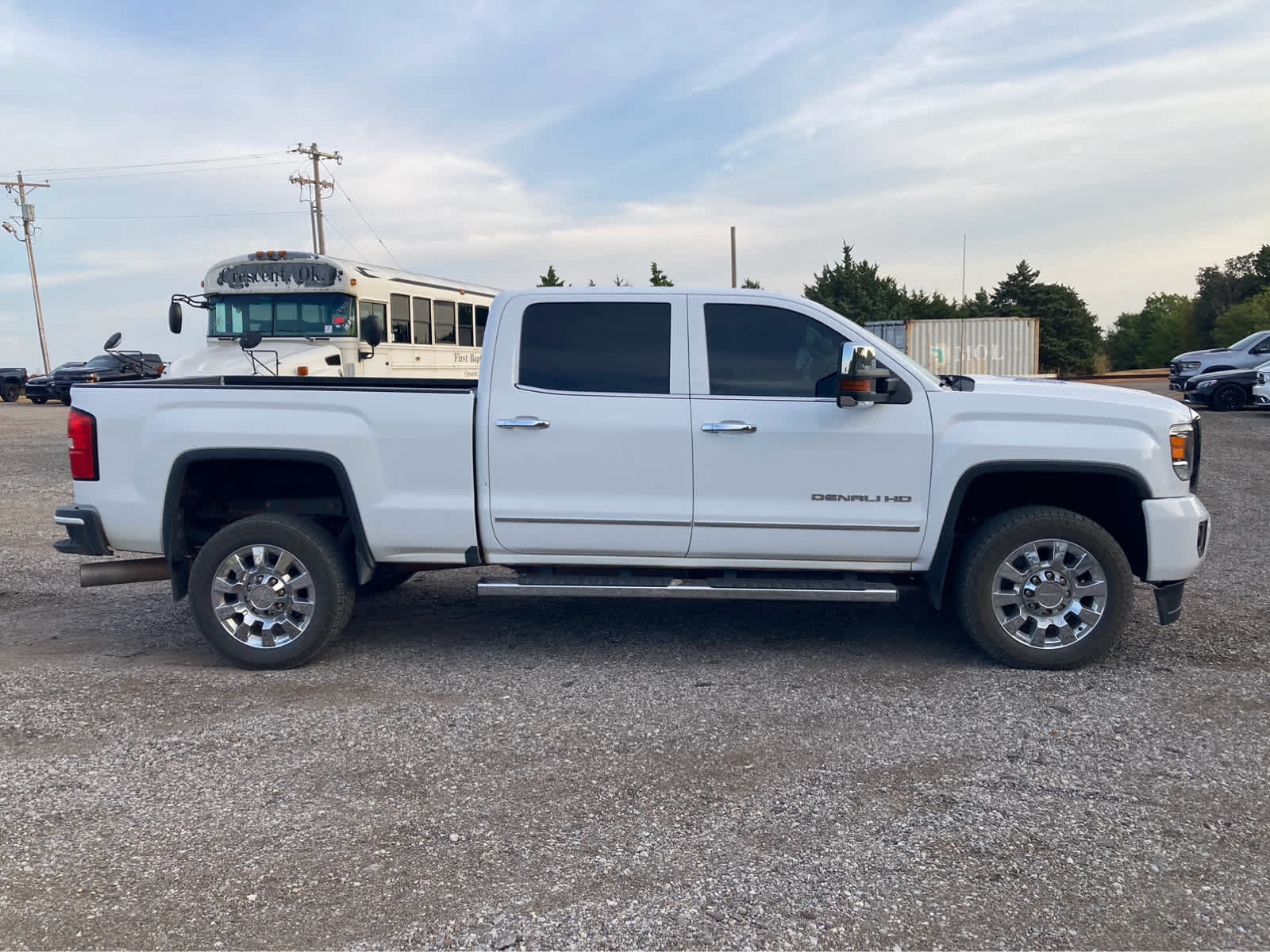 Used 2016 GMC Sierra 2500 Denali w/ Duramax Plus Package AWD/4WD image 8